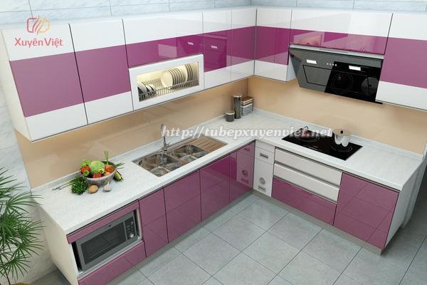 Mẫu tủ bếp hiện đại với màu hồng tím cá tính nhà chị Hà